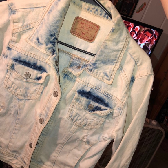 Jean jacket - Picture 3 of 4